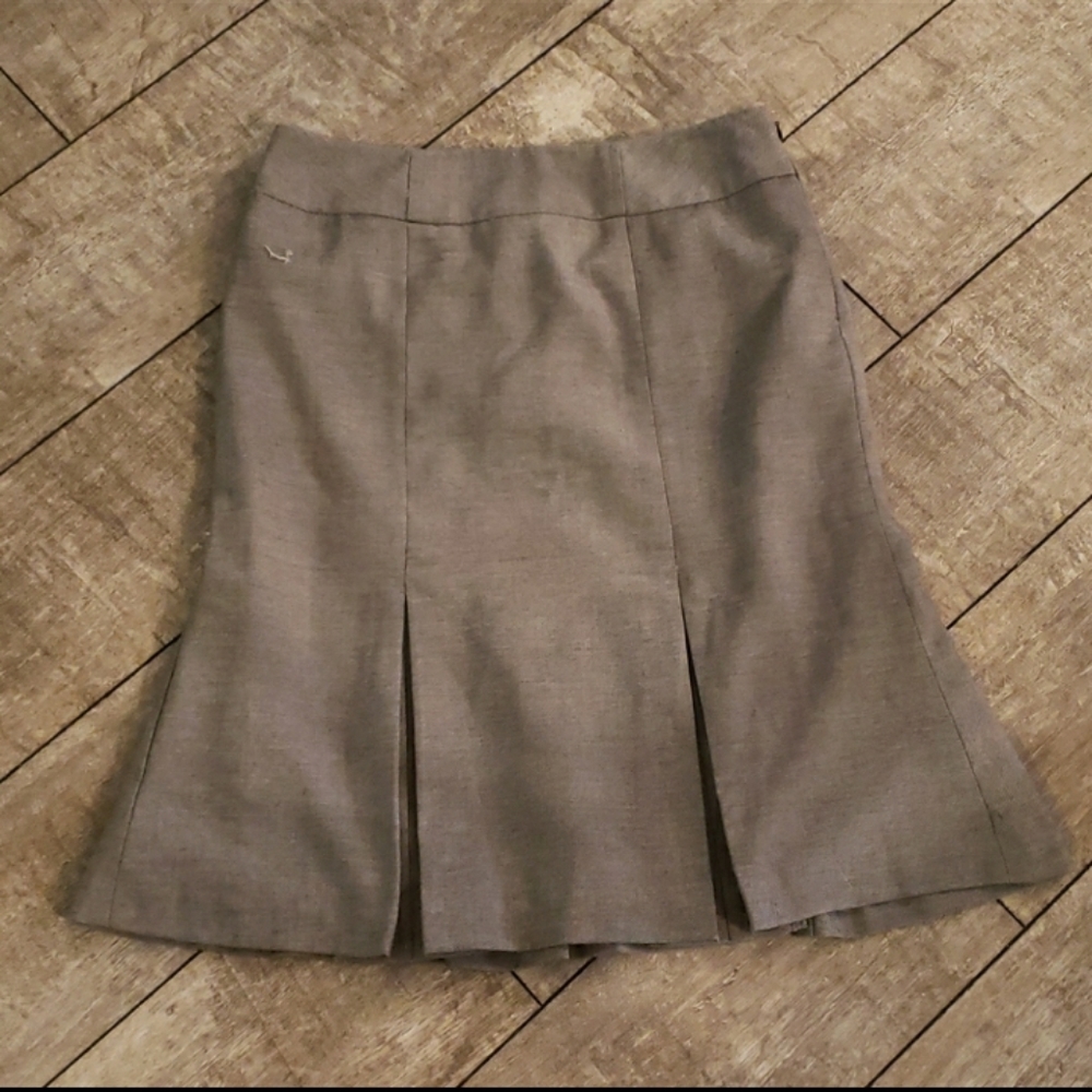Worthington's Grey Pencil Pleated Skirt 540